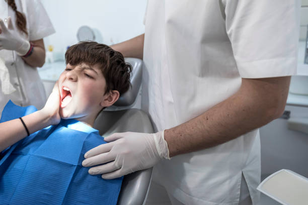 Best Emergency Treatment for Oral Infections in Encinal, TX